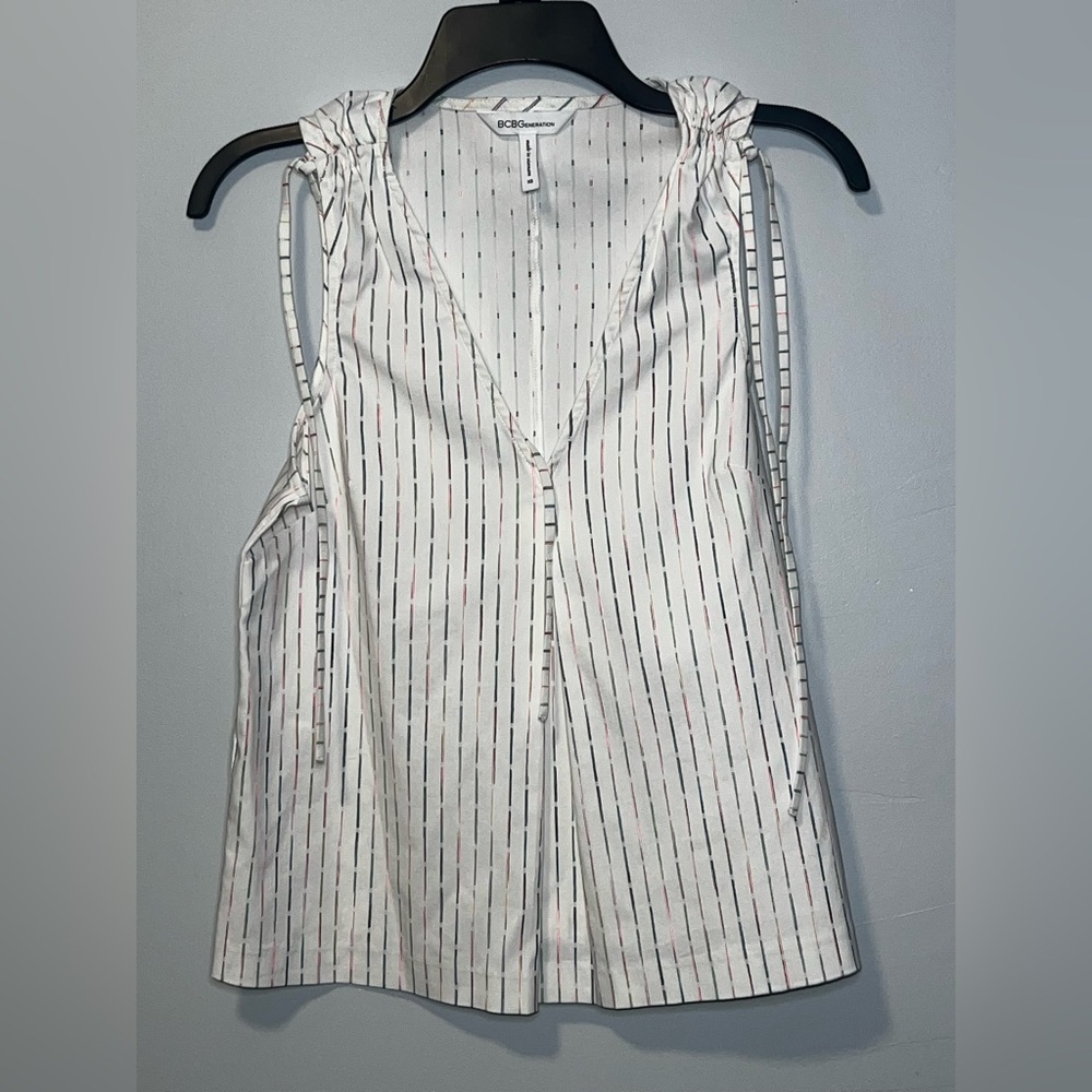 BCBGeneration White Striped Sleeveless Top